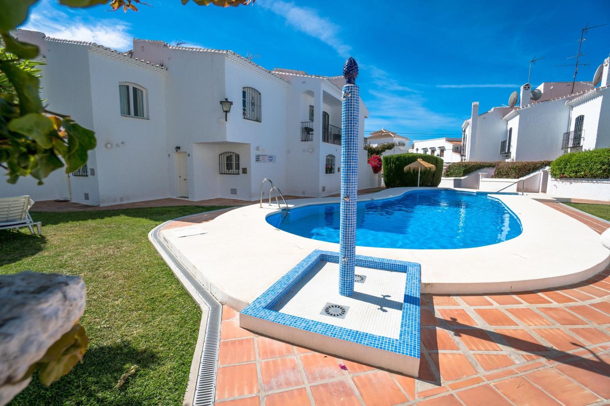 Pinos 11 Menyber Διαμέρισμα Nerja Εξωτερικό φωτογραφία